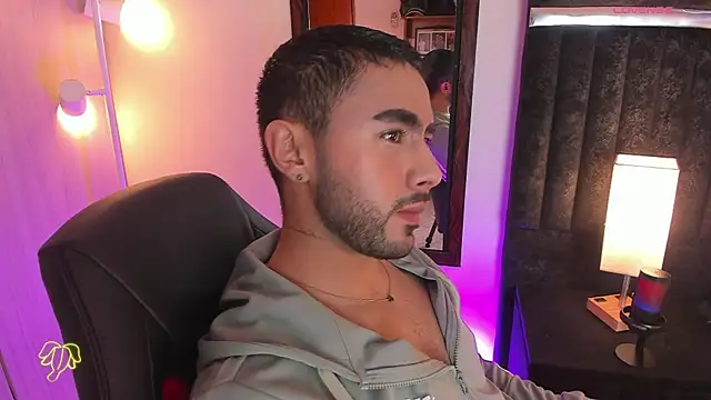 ItsMeEros online show from 11-22-25, 10:52