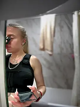 pinkstar  online show from 10-05-25, 07:43