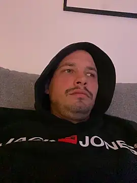 Jonkitzler1 online show from 03-10-25, 04:46