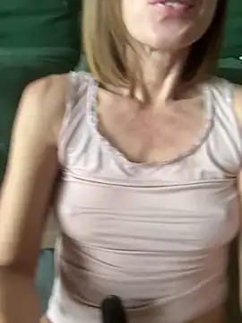 fuckable milf online show from 10-15-25, 02:25