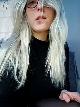 dolcehelena993 online show from 03-15-26, 01:18