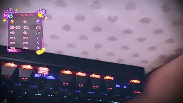 Littlepinkcat online show from 12-04-25, 06:34