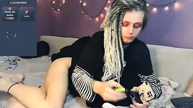 Littlepinkcat online show from 03-20-25, 07:57