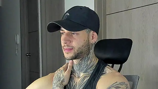  jamesleandros1 online show from 09-11-25, 02:22