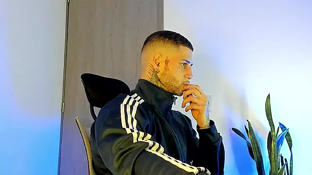  jamesleandros1 online show from 02-26-26, 02:11