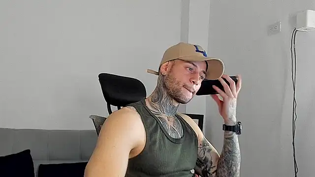  jamesleandros1 online show from 07-19-26, 08:05