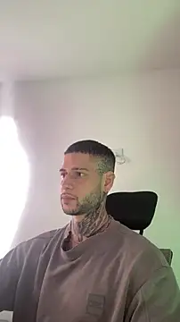  jamesleandros1 online show from 02-20-26, 01:35