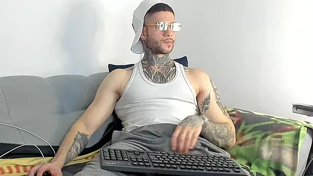  jamesleandros1 online show from 11-27-25, 04:46