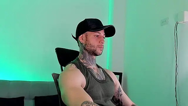  jamesleandros1 online show from 07-12-26, 05:25