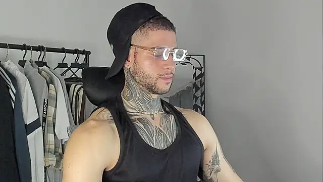  jamesleandros1 online show from 11-11-25, 11:20