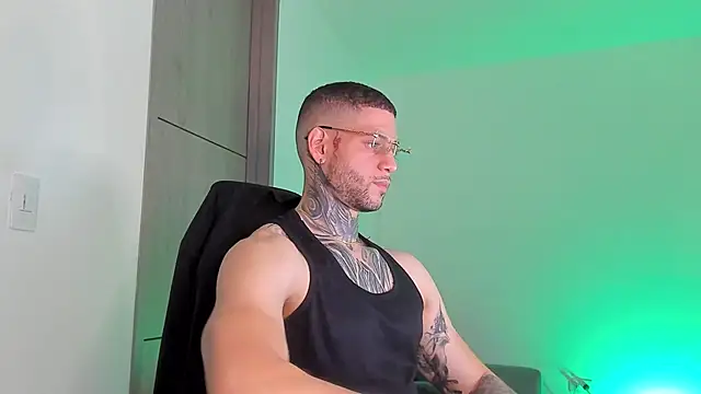  jamesleandros1 online show from 03-28-26, 04:13