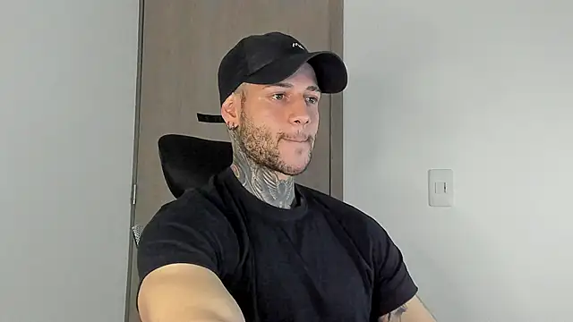  jamesleandros1 online show from 01-09-26, 11:11