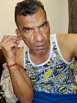 Snapshot of Daddy1972 chatting on 01-08-25, 12:28 Daddy1972 online show from 01-08-25, 12:28