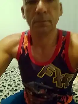 Snapshot of Daddy1972 chatting on 02-07-25, 10:19 Daddy1972 online show from 02-07-25, 10:19