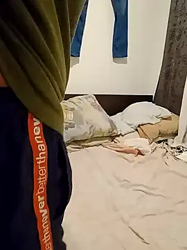 Snapshot of Daddy1972 chatting on 01-29-25, 12:24 Daddy1972 online show from 01-29-25, 12:24