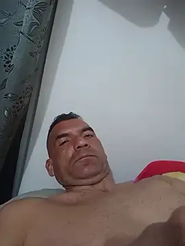 Snapshot of Daddy1972 chatting on 10-26-25, 09:15 Daddy1972 online show from 10-26-25, 09:15