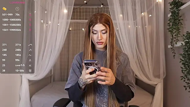 julesbennet online show from 05-13-26, 03:57