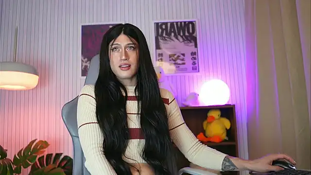 Snapshot of julesbennet chatting on 02-01-25, 03:50 julesbennet online show from 02-01-25, 03:50