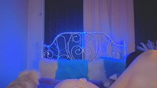 Funny Bunny online show from 10-25-25, 02:22