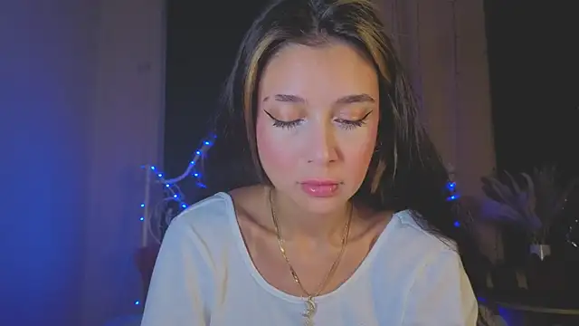Snapshot of Funny_Bunny chatting on 06-10-26, 12:56 Funny Bunny online show from 06-10-26, 12:56