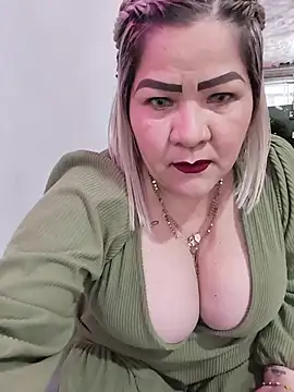 Dalessa Bigtits online show from 05-23-26, 09:25