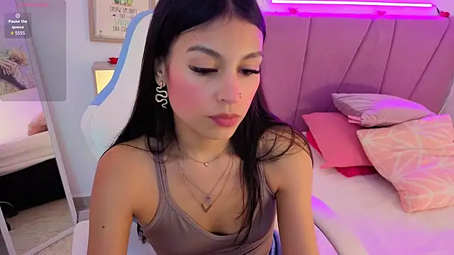 PIA STONE online show from 10-16-25, 08:17