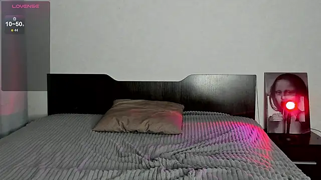 Snapshot of annablisa chatting on 10-13-25, 12:29 annablisa online show from 10-13-25, 12:29