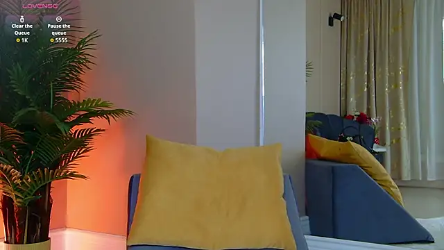 Avril Cyrus online show from 03-05-26, 07:27