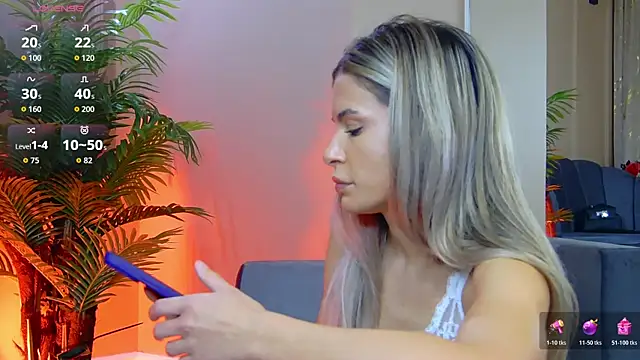 Avril Cyrus online show from 11-27-25, 07:42