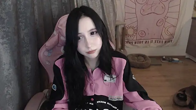 Snapshot of Holy420lolii chatting on 02-06-25, 05:40 Holy420lolii online show from 02-06-25, 05:40