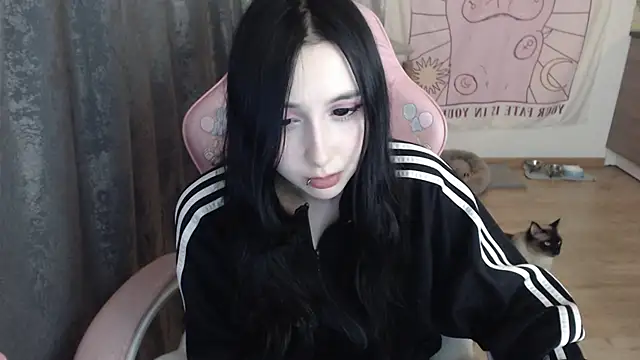 Snapshot of Holy420lolii chatting on 02-06-25, 08:45 Holy420lolii online show from 02-06-25, 08:45
