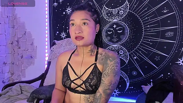 Eva Lee  online show from 11-06-25, 09:02