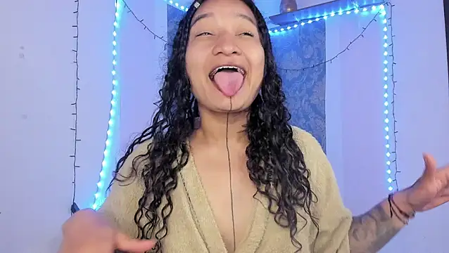 Eva Lee  online show from 04-18-26, 09:44