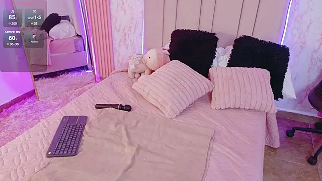 Hanaa rosse online show from 11-08-25, 01:36