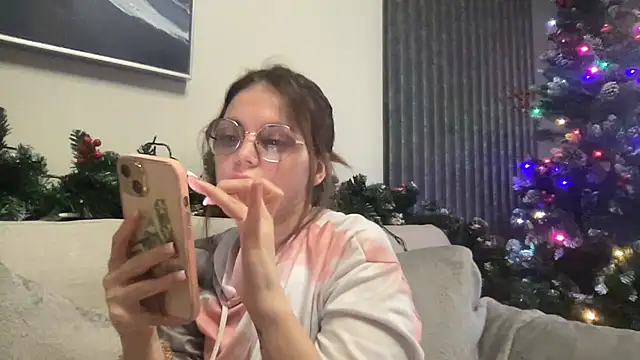 lovebellagrey online show from 01-16-25, 01:14