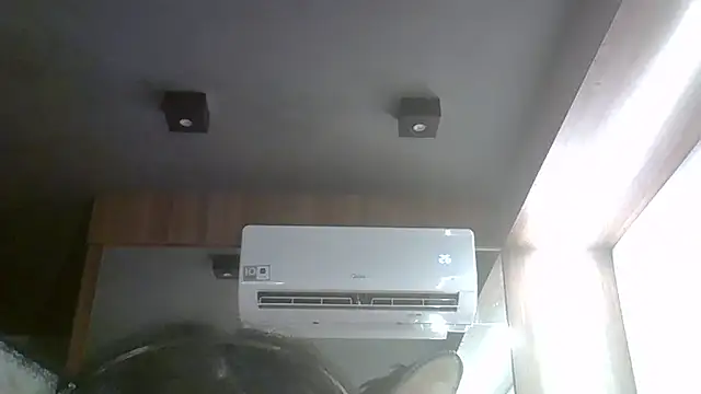 Skinny-Kitten online show from 04-14-26, 04:01