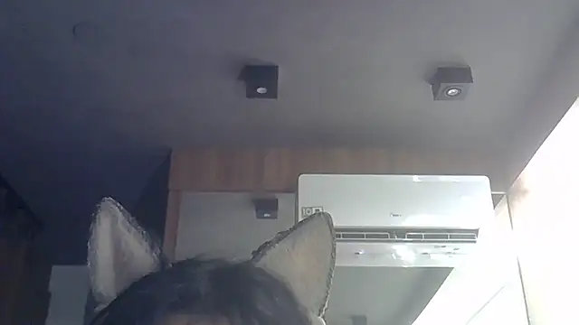 Skinny-Kitten online show from 12-16-25, 03:16