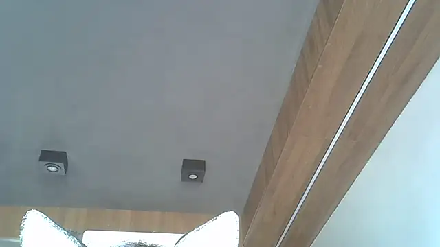 Skinny-Kitten online show from 09-19-25, 02:43