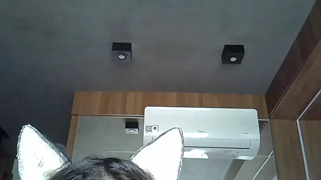 Skinny-Kitten online show from 10-07-25, 04:52