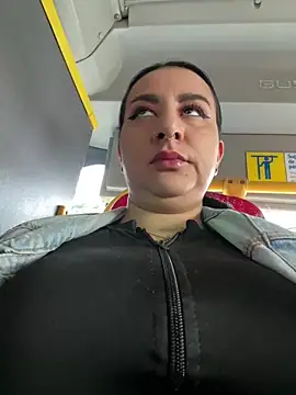 Abril Luv online show from 02-12-26, 12:16