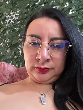 Abril Luv online show from 03-11-25, 03:23