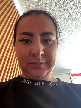 Abril Luv online show from 01-07-26, 02:00