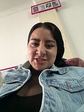 Abril Luv online show from 03-07-26, 11:49