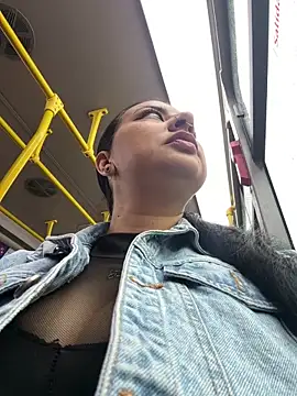 Abril Luv online show from 03-27-26, 12:06