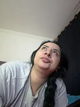 Abril Luv online show from 07-20-26, 12:40