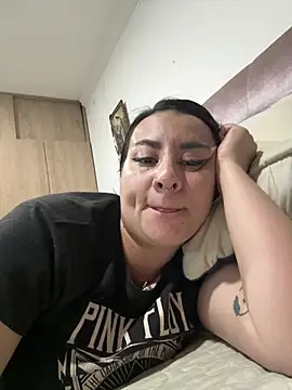 Abril Luv online show from 04-07-26, 02:35