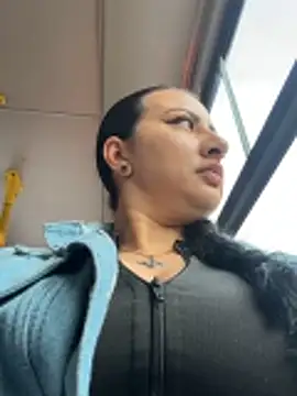 Abril Luv online show from 03-05-26, 12:13