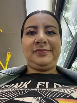 Abril Luv online show from 03-23-26, 12:49