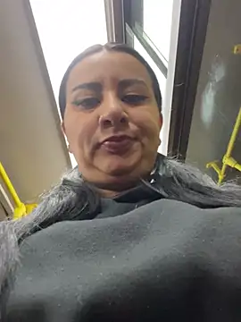 Abril Luv online show from 03-22-25, 10:28