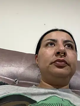 Abril Luv online show from 03-24-26, 01:05